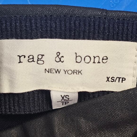 rag & bone Vegan Leather Pants Size XS Pull On Edgy Classic Zip Ankle Timeless - Picture 5 of 8